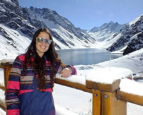 Andes Tour to Portillo Inca Lagoon with San Esteban Vineyard Empanada & Wine