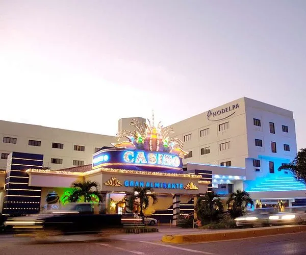 Hodelpa Gran Almirante Hotel & Casino